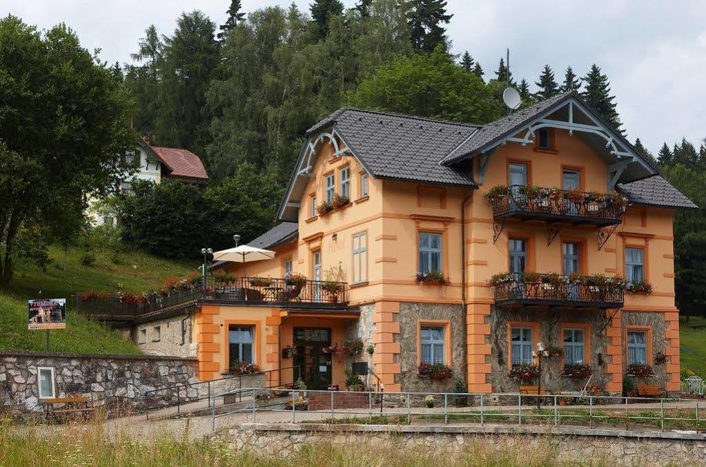 Residence Vyhlidka Janské Lázně Buitenkant foto